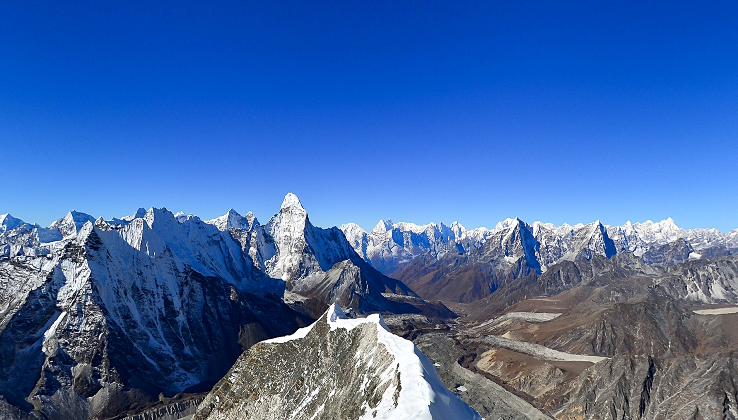 Ialand Peak Nepal