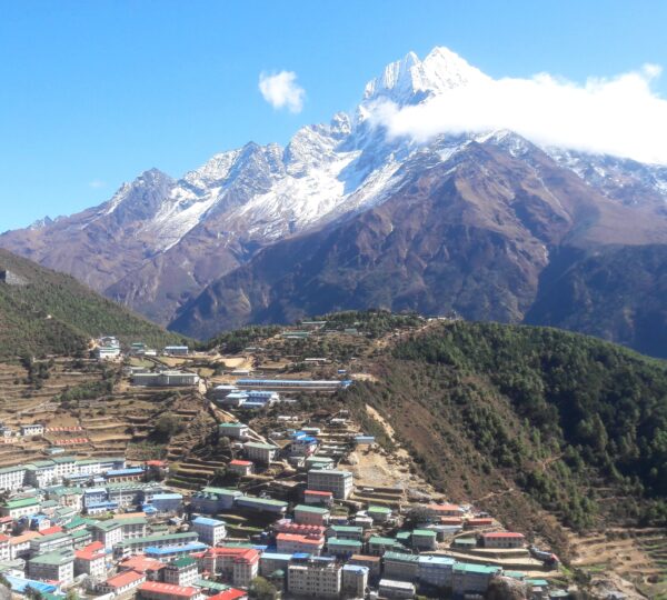 Namchhe Everest 3 pass Trek