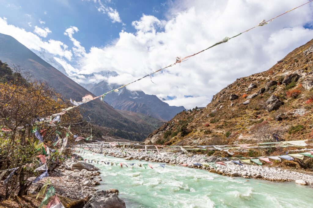 ama-dablam-mountain-trekking-everest-base-camp