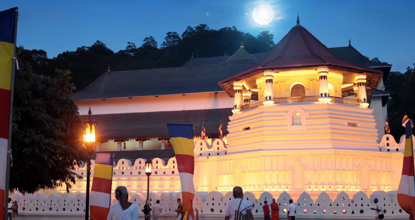 Temple of the Tooth in Kandy Sri Lanka UNESCO heritage site tour