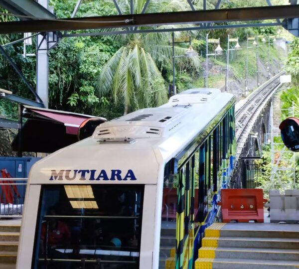 Historic streets and cultural attractions in Penang during the Malaysia Tour 6 Nights 7 Days.